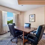 Doubletree By Hilton South Charlotte Tyvola