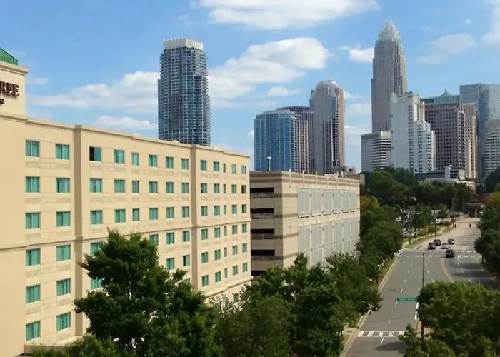 Doubletree By Hilton Charlotte Uptown