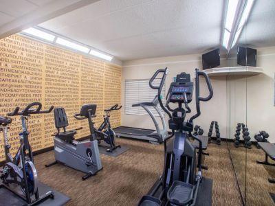 Hotel La Quinta By Wyndham Airport South 3*