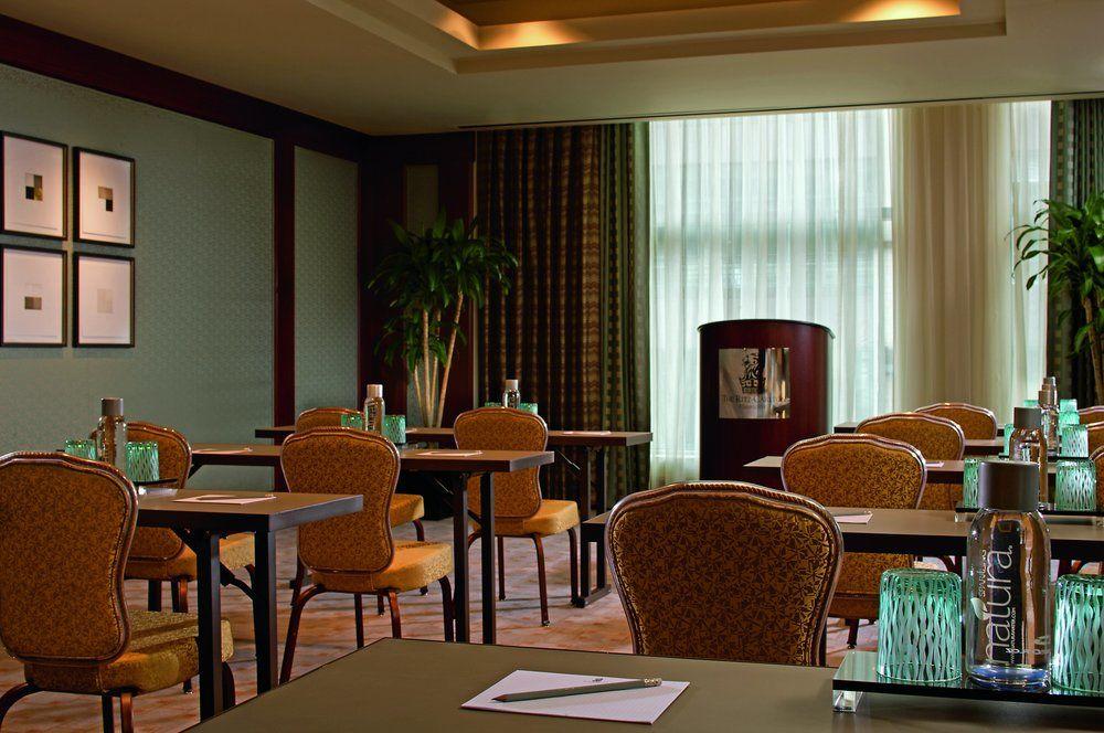 Hotel The Ritz-carlton, 5*
