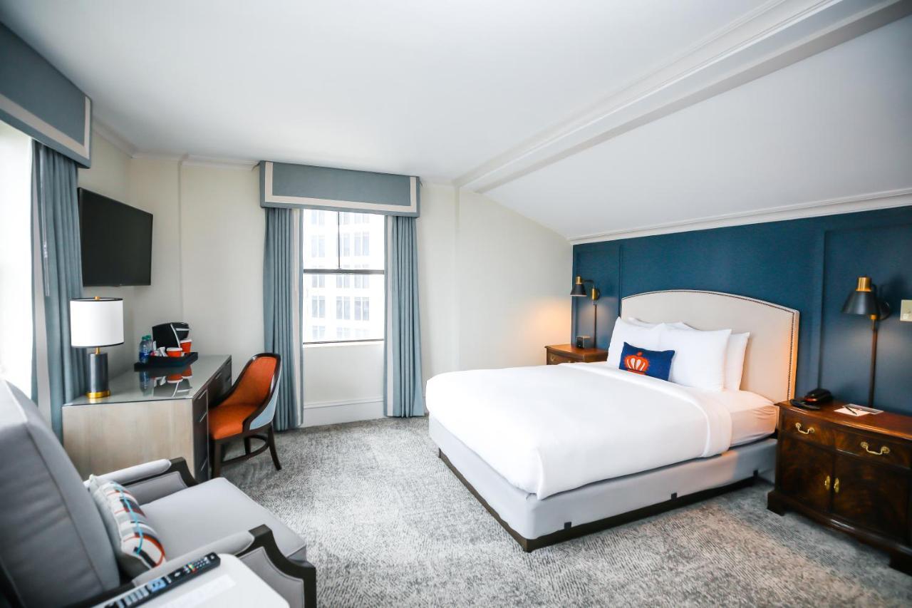 Hotel Dunhill