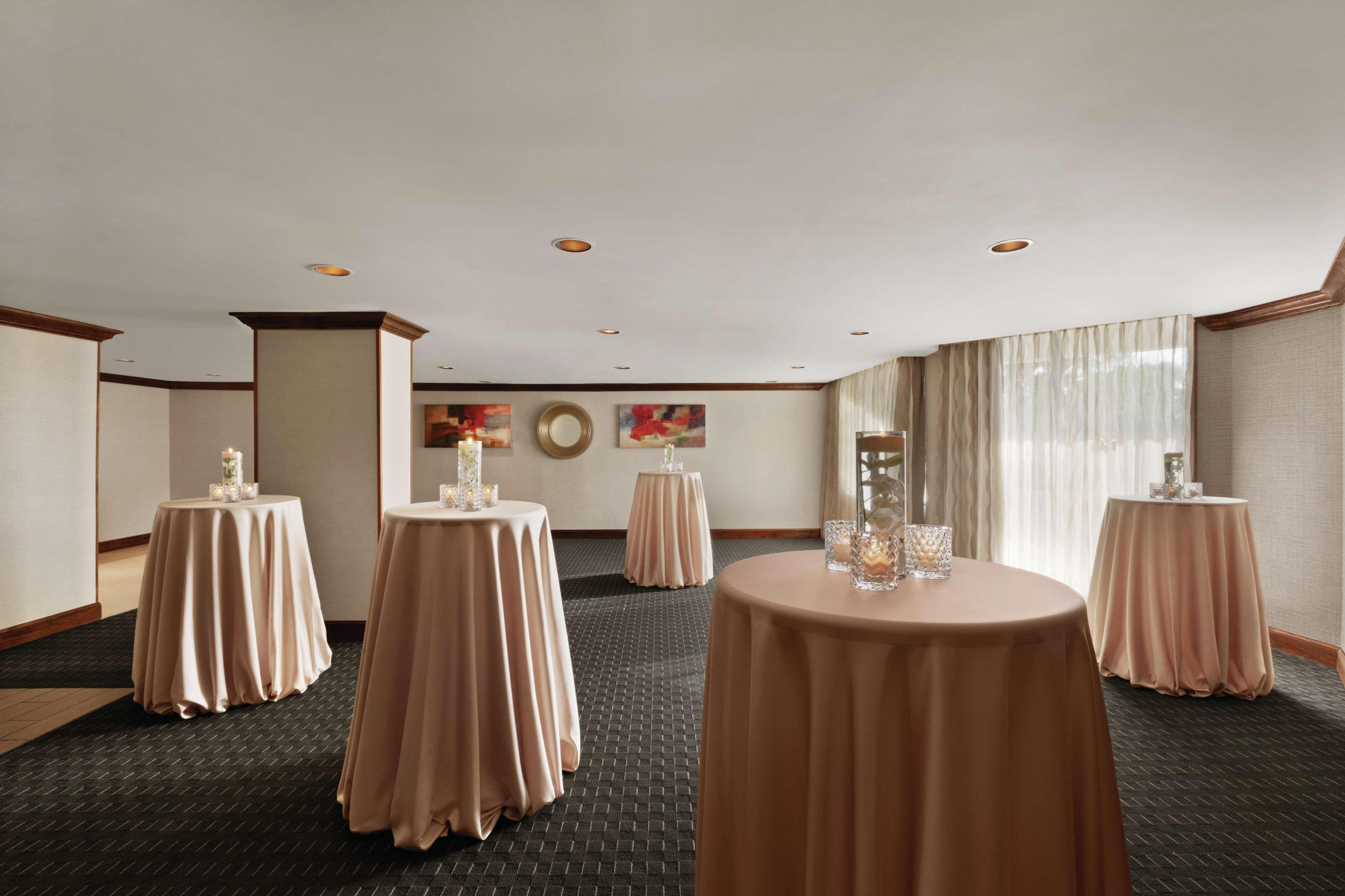 Doubletree By Hilton South Tyvola Hotel Charlotte