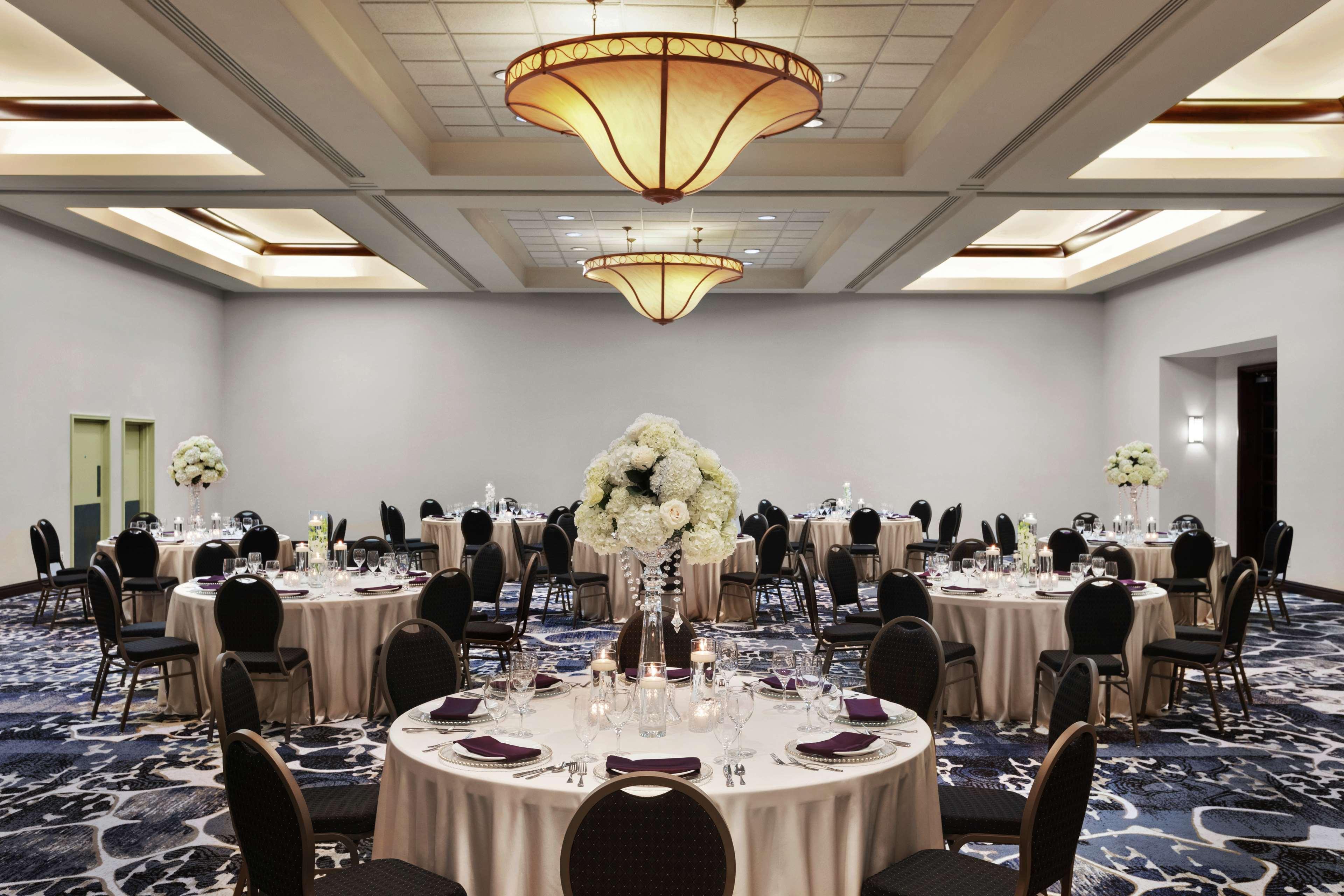 Hotel Doubletree By Hilton South Tyvola