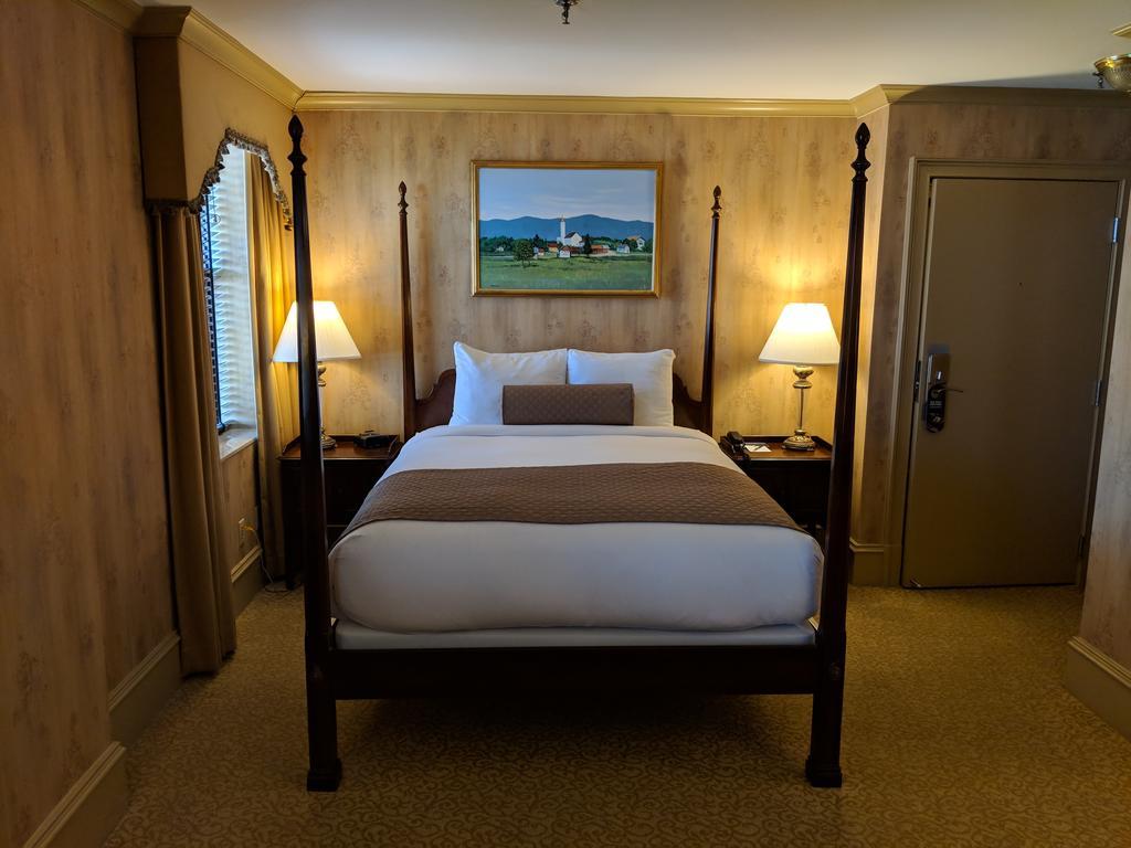 Dunhill Hotel