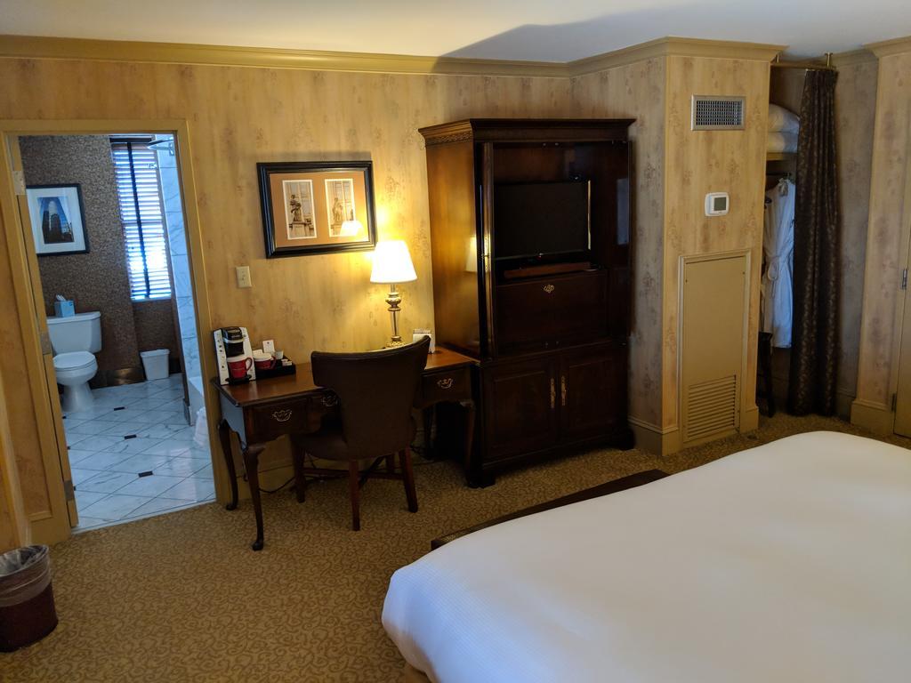 Hotel Dunhill Charlotte
