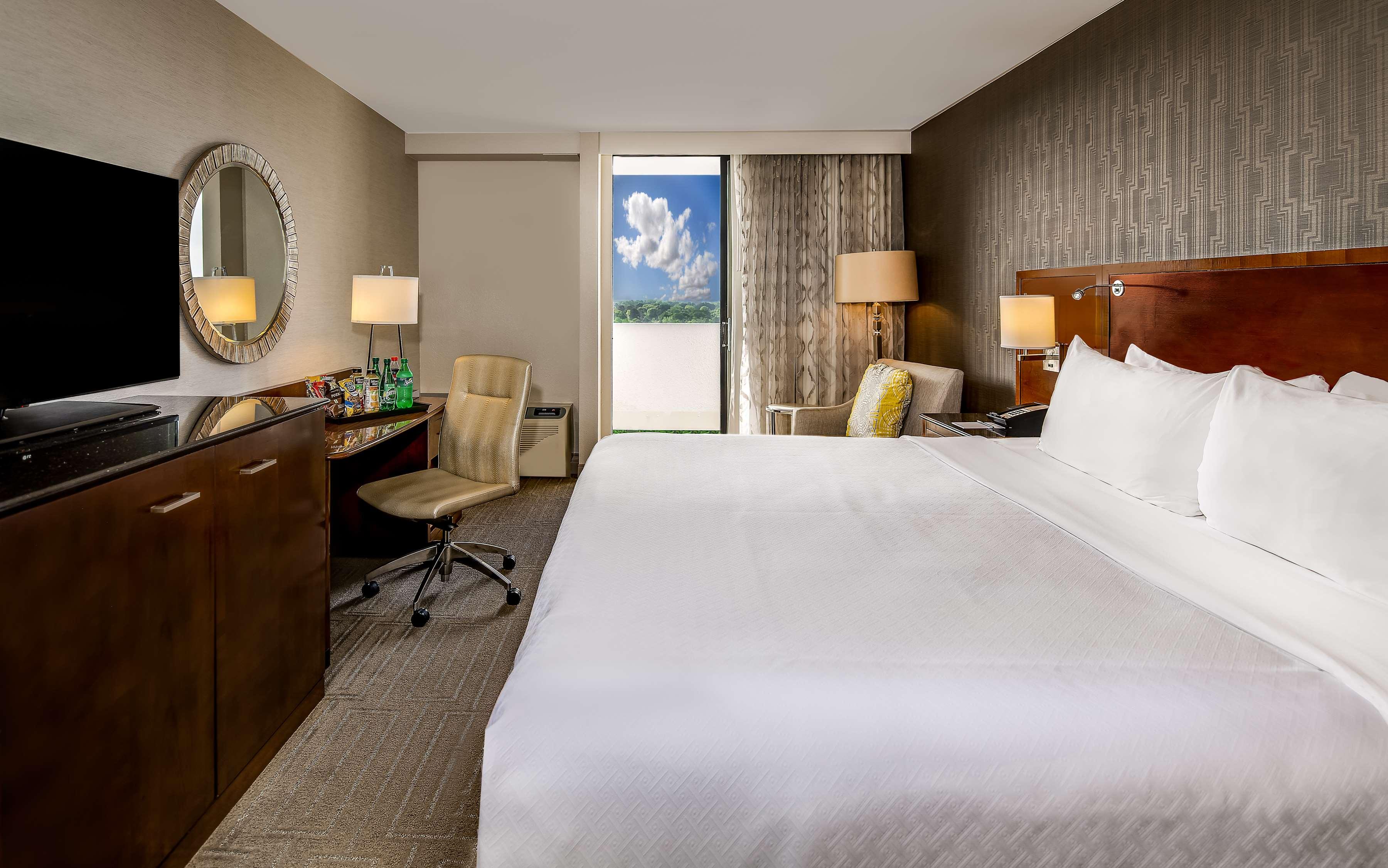 Sonesta Lower South End 4*