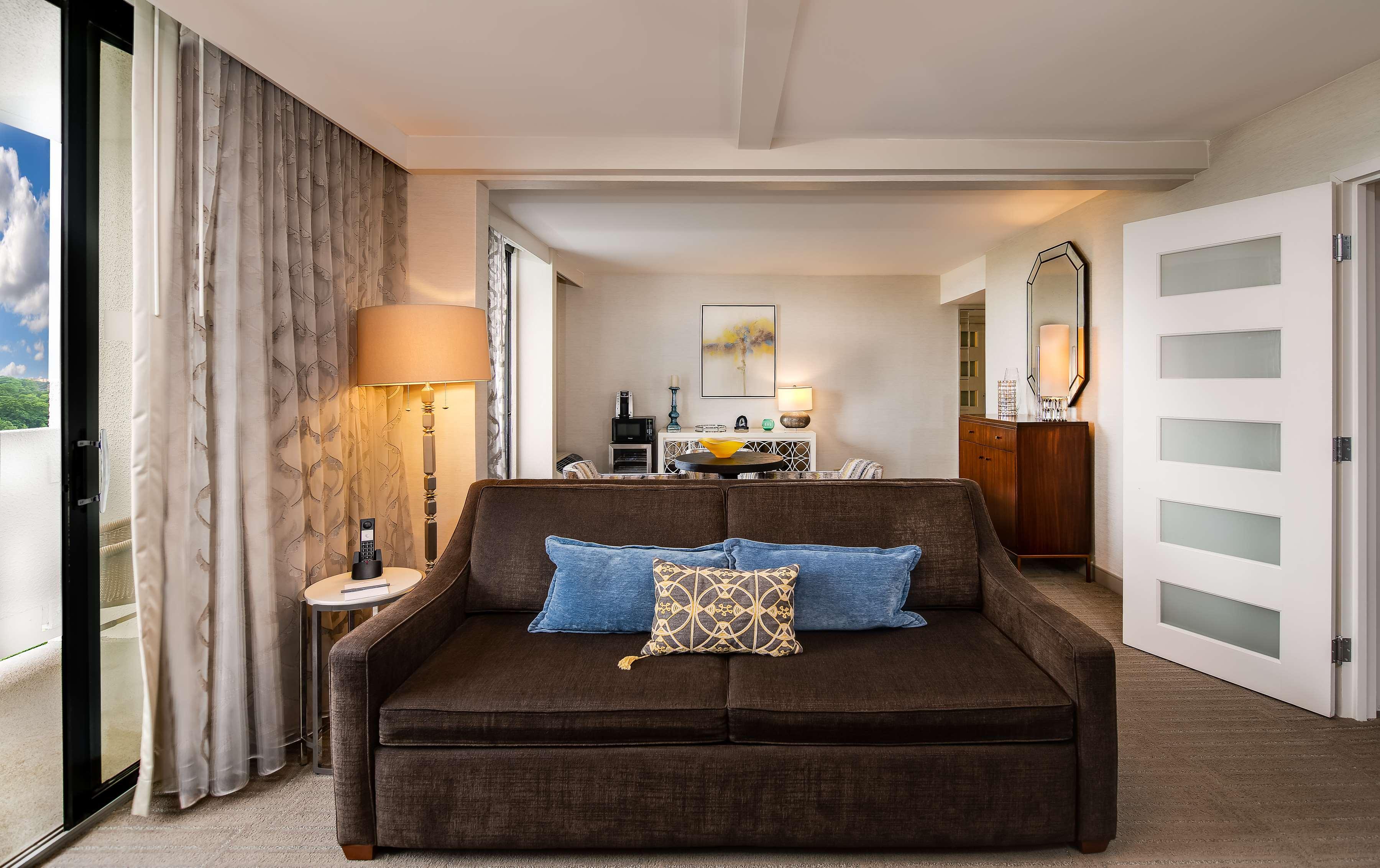 Sonesta Lower South End Charlotte