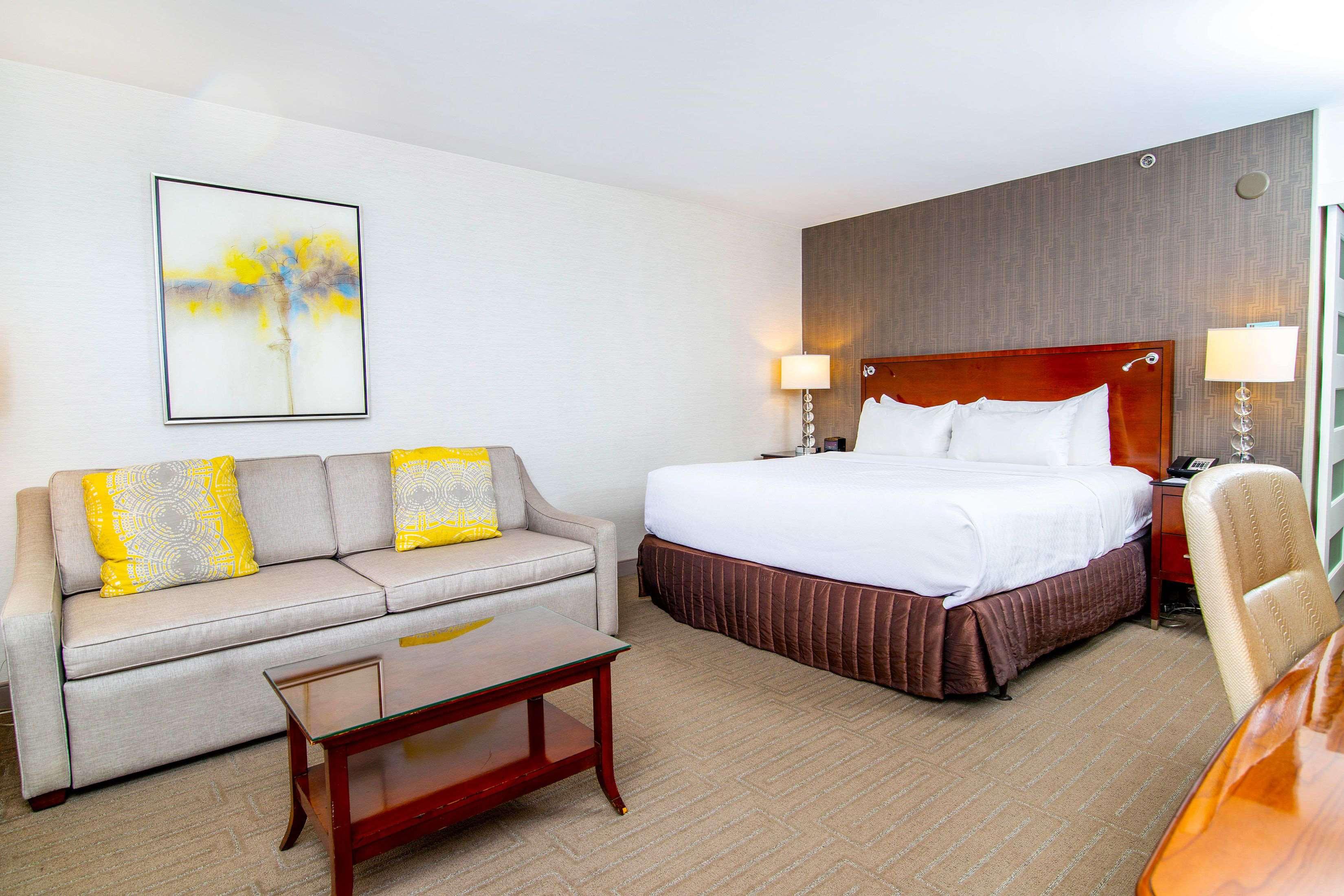Sonesta Lower South End 4*