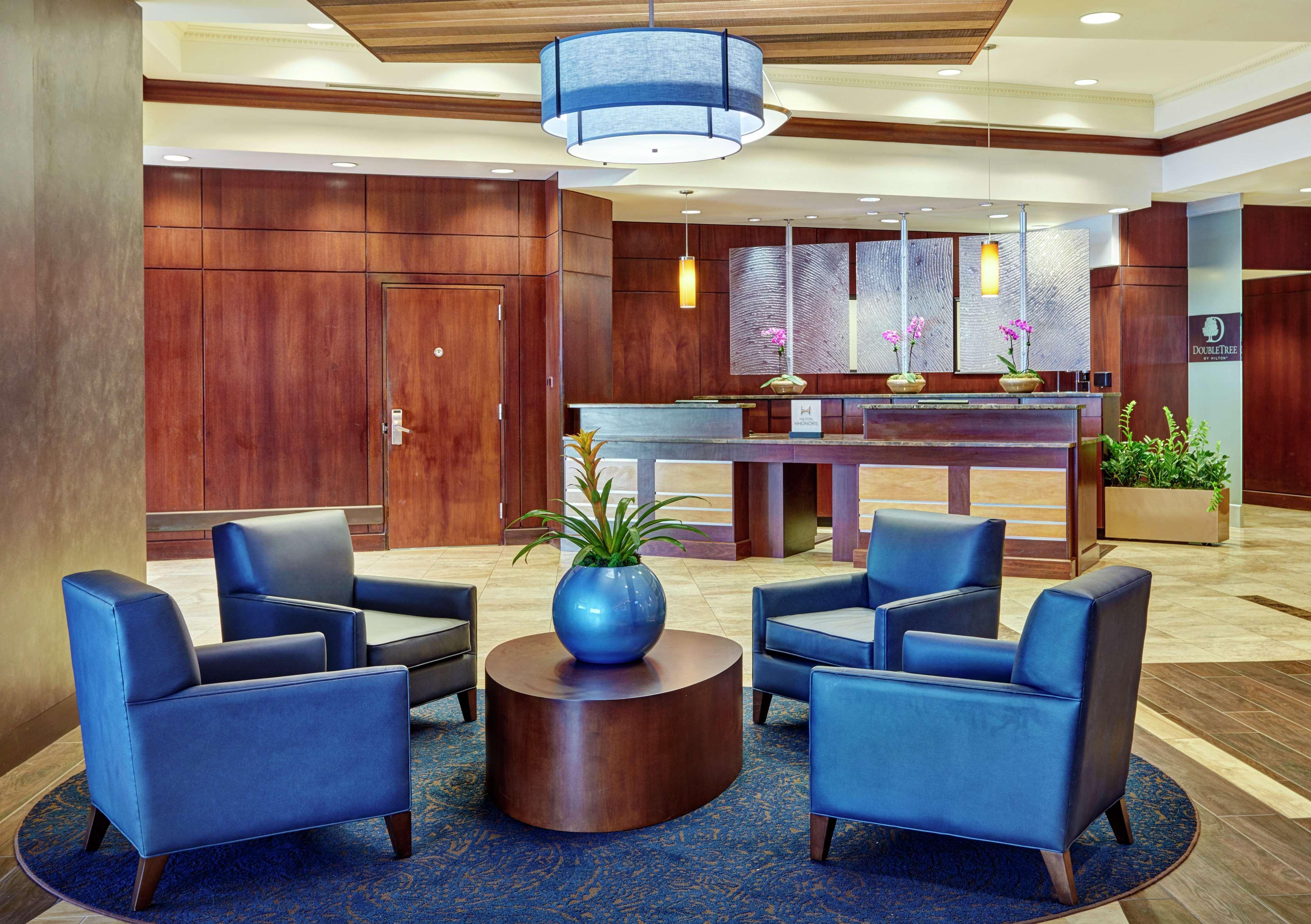 Doubletree By Hilton Uptown Hotel
