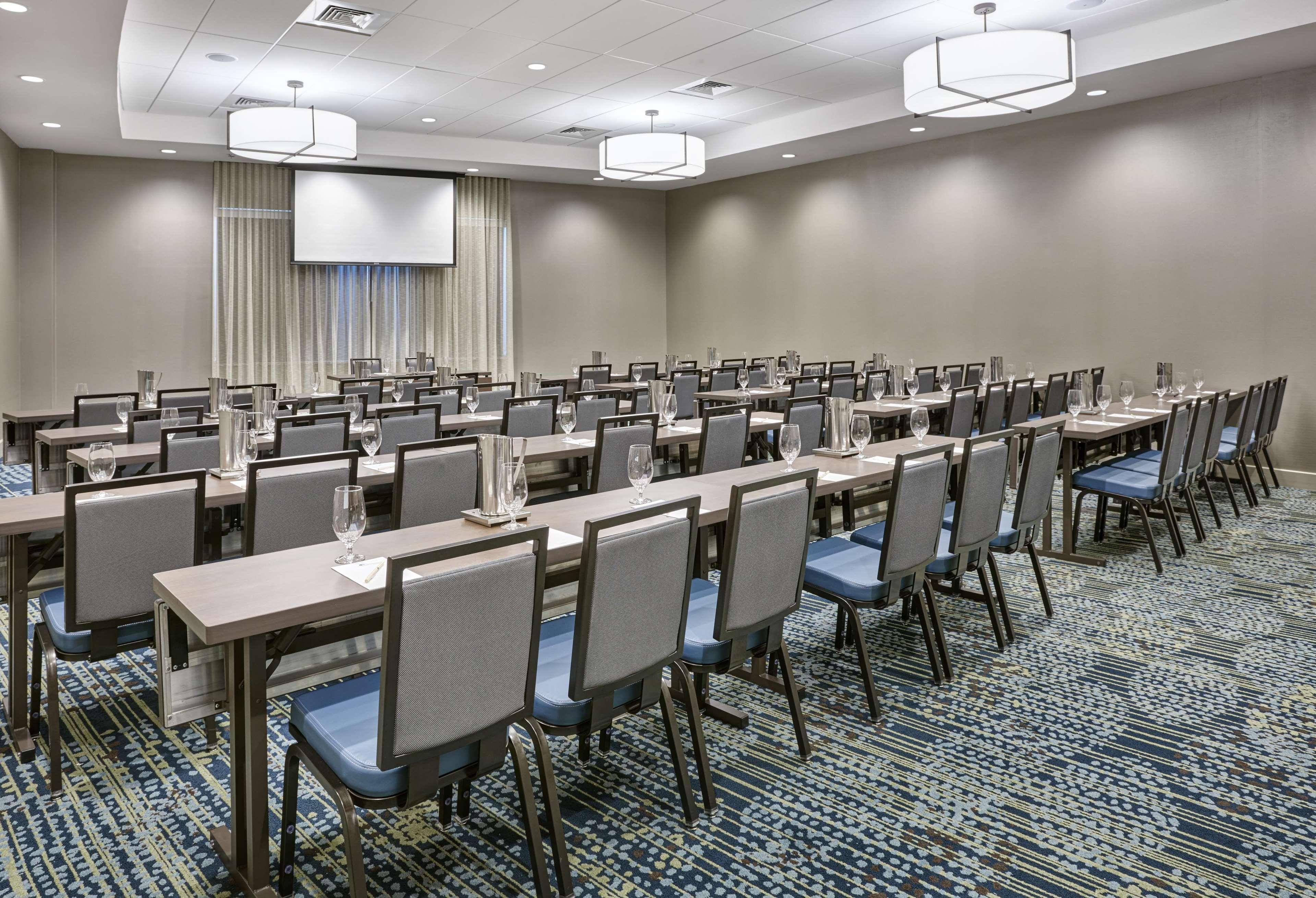 Doubletree By Hilton Uptown Hotel