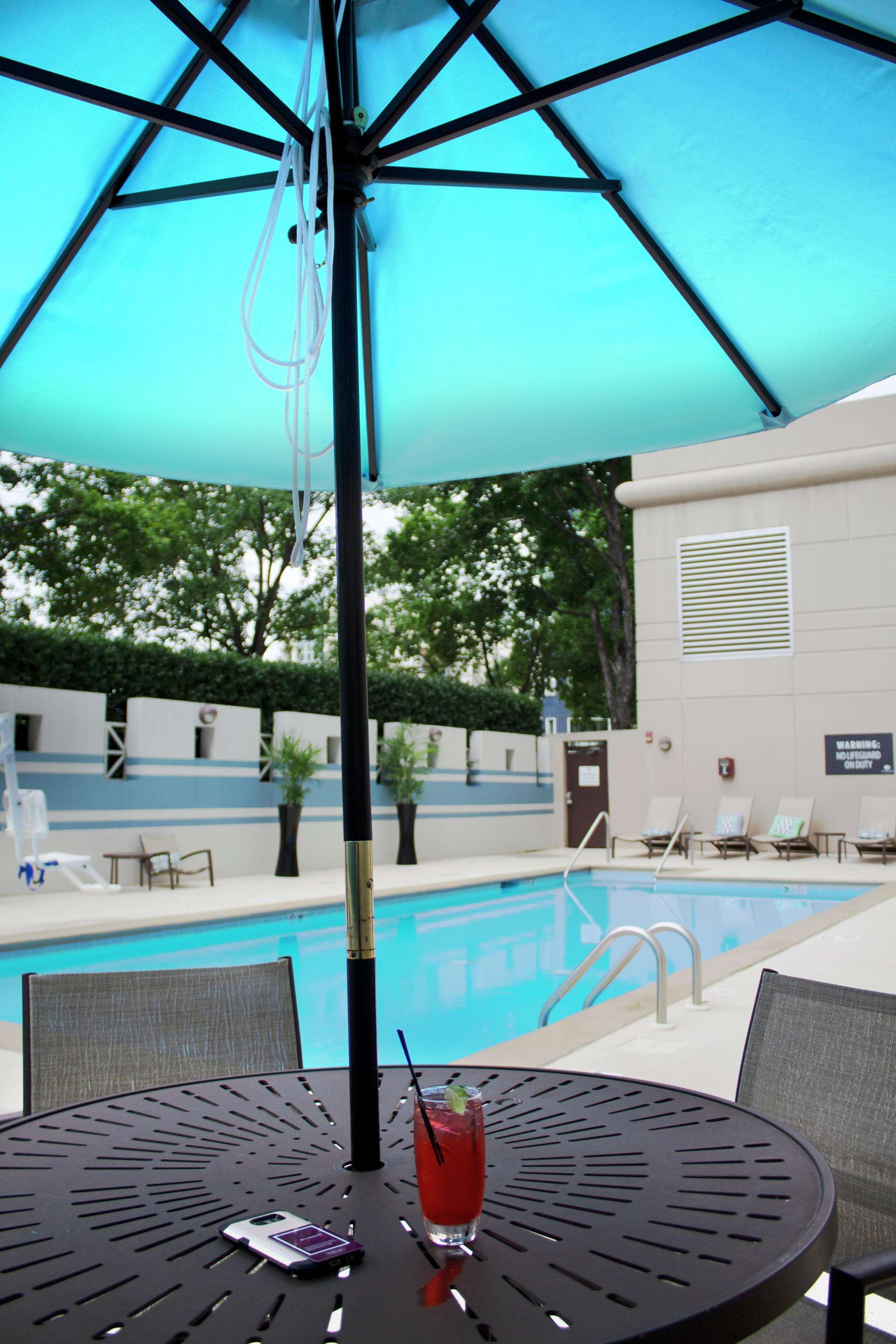 Hotel Doubletree By Hilton Uptown Charlotte