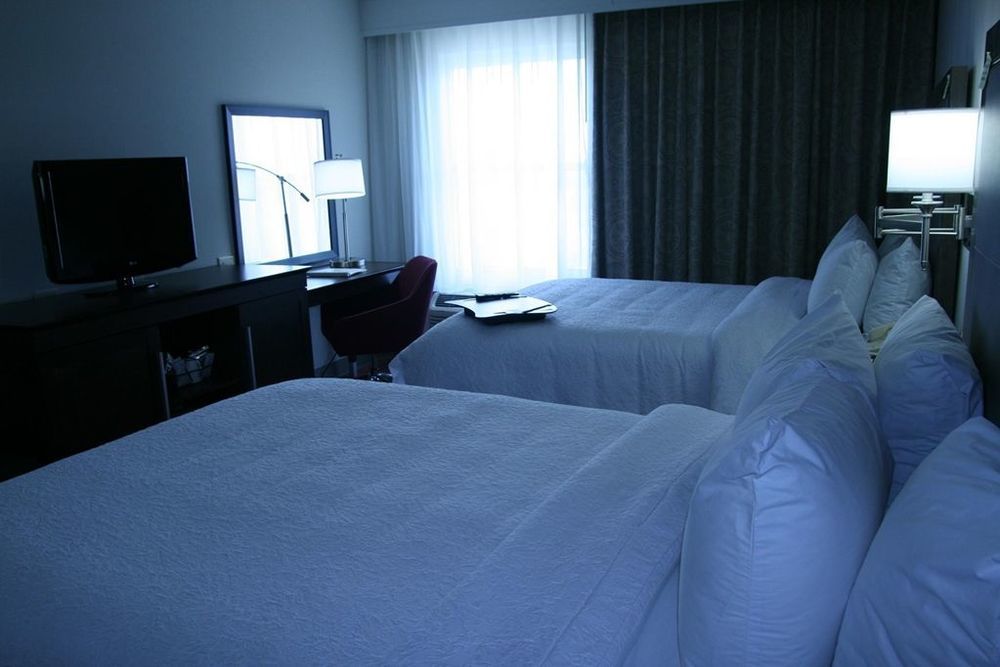 Hampton Uptown 3*