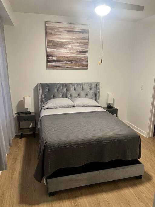 Uptown Luxury Near It All Apartment