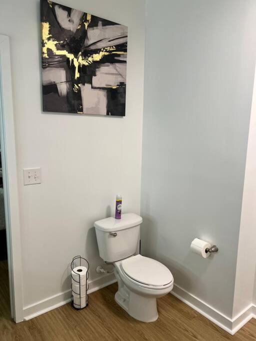 Uptown Luxury Near It All *