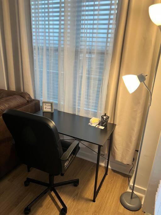 Apartment Uptown Luxury Near It All