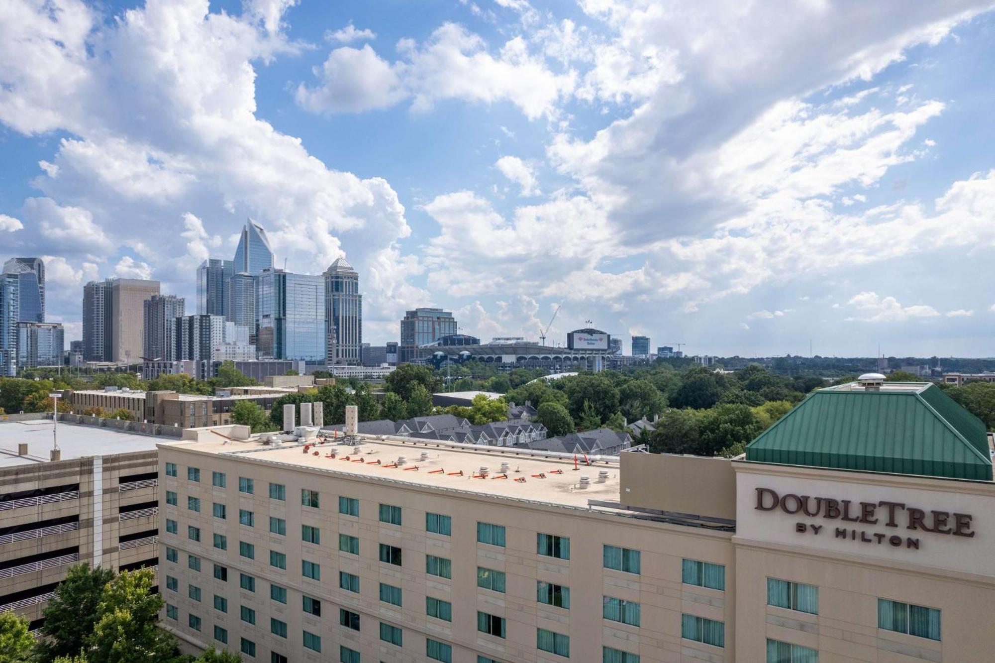 Doubletree By Hilton Uptown Hotel 4*