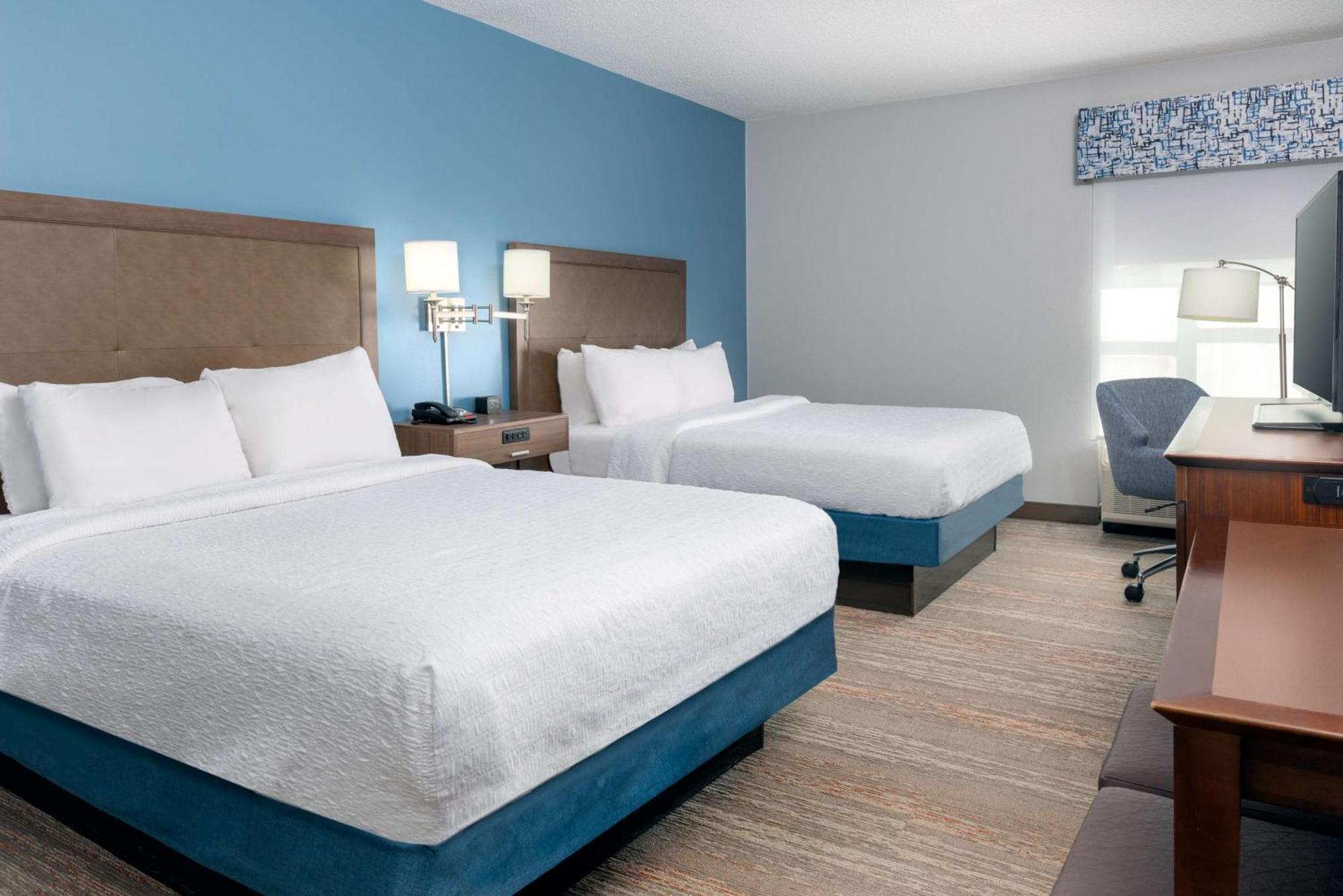 Hampton Uptown Hotel
