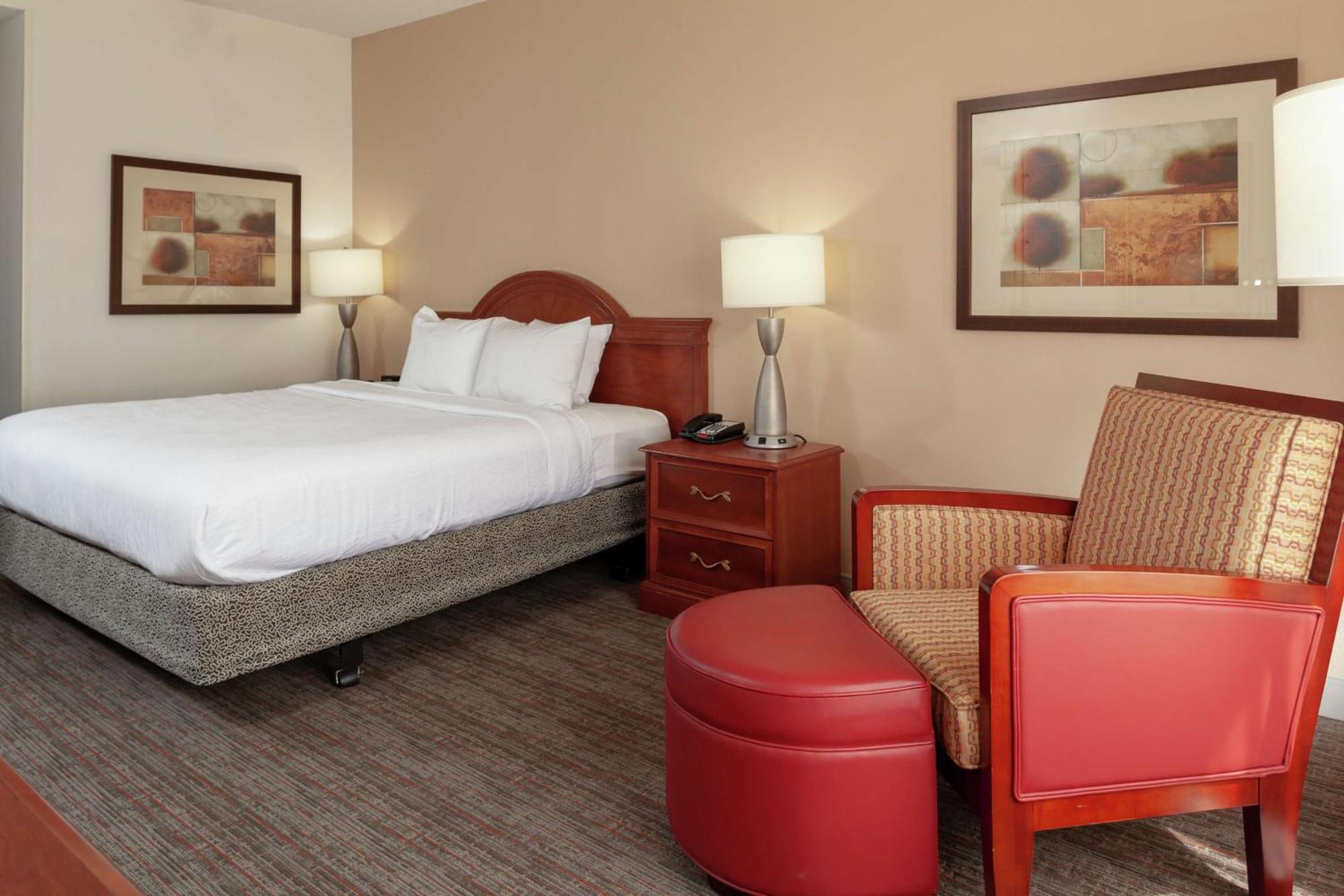 Hilton Garden North 3* Charlotte