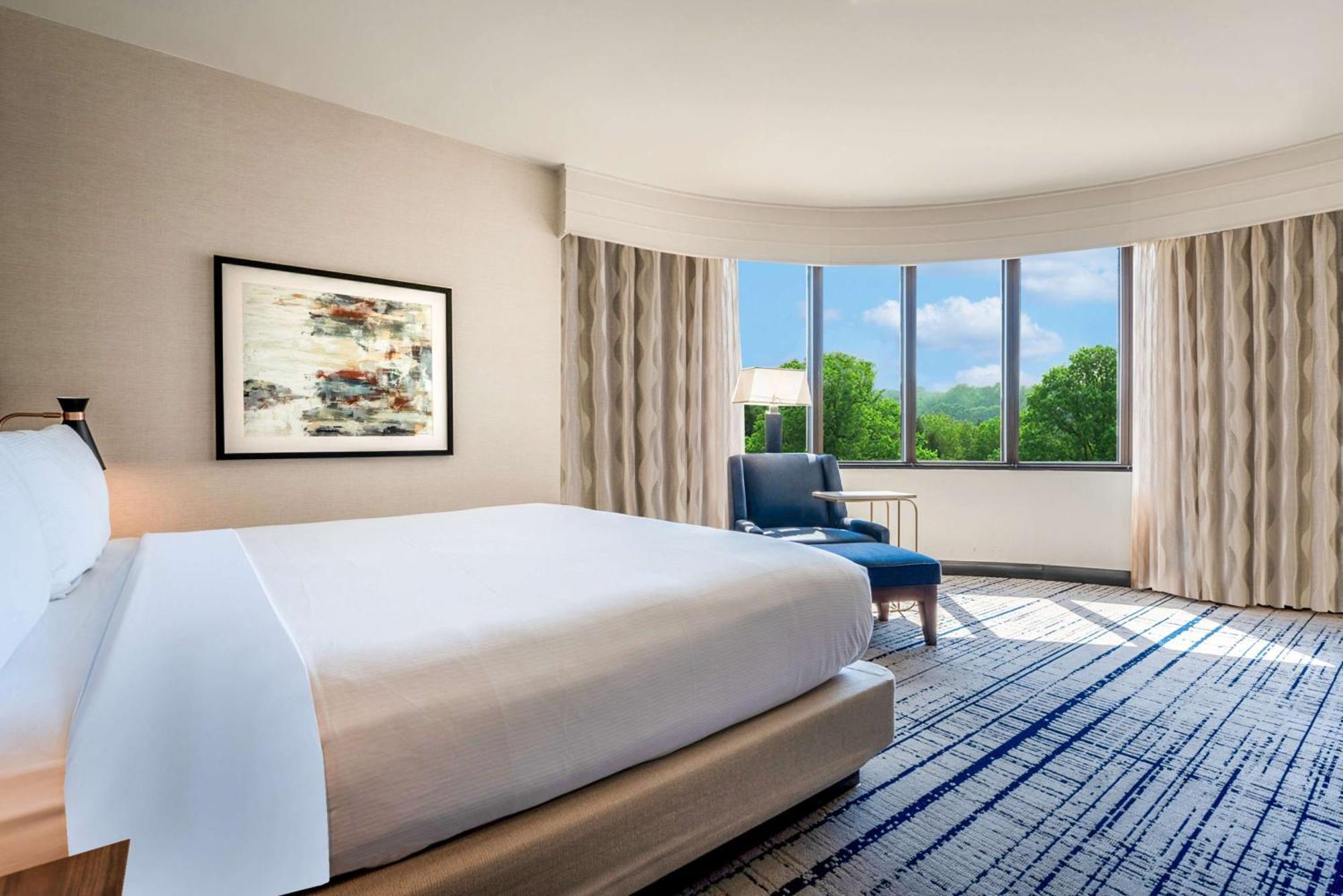 Doubletree By Hilton South Tyvola 4*