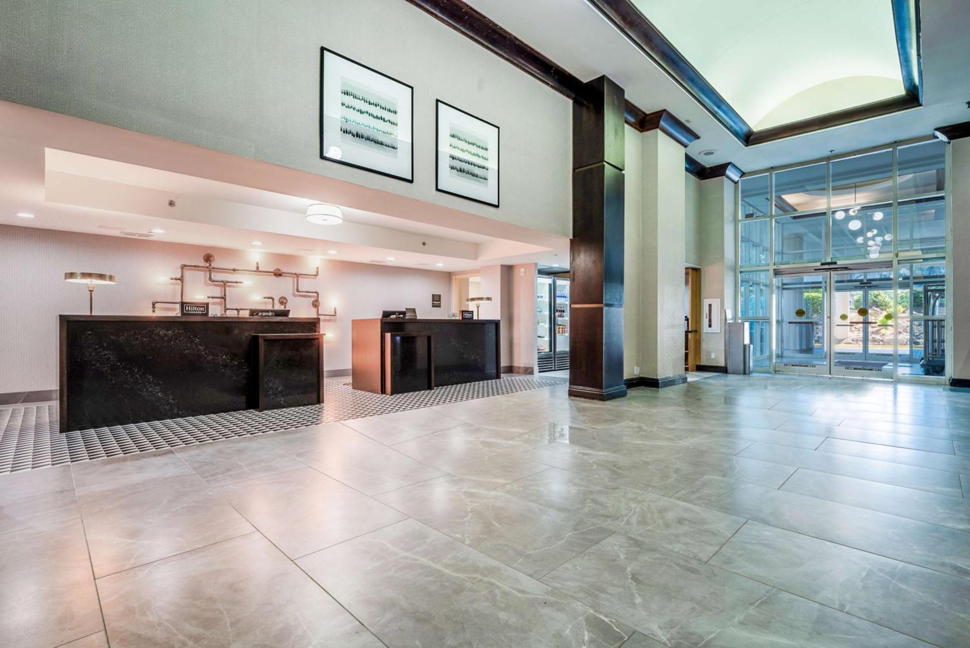 Doubletree By Hilton South Tyvola