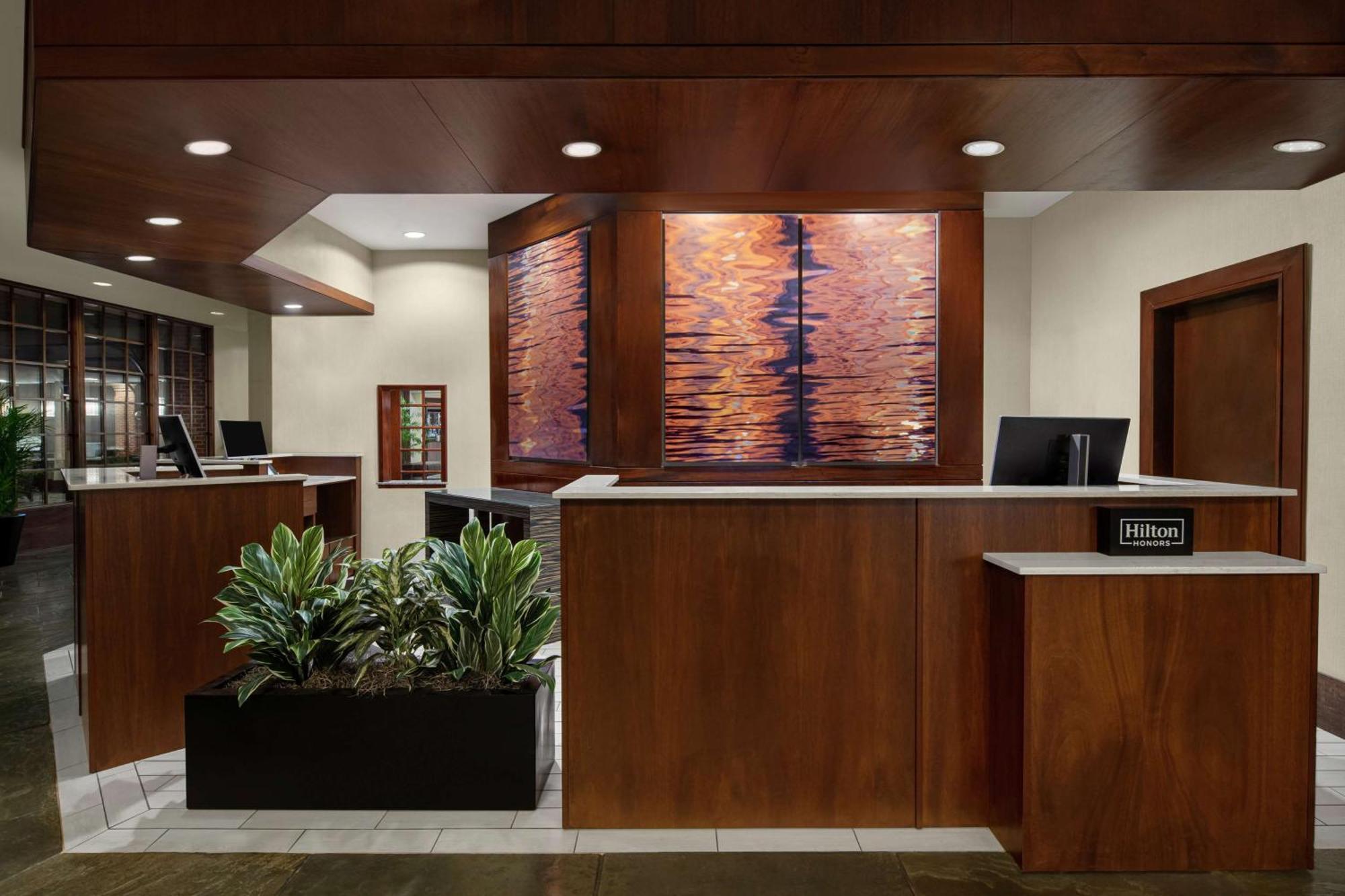 Doubletree By Hilton Charlotte/southpark 3*