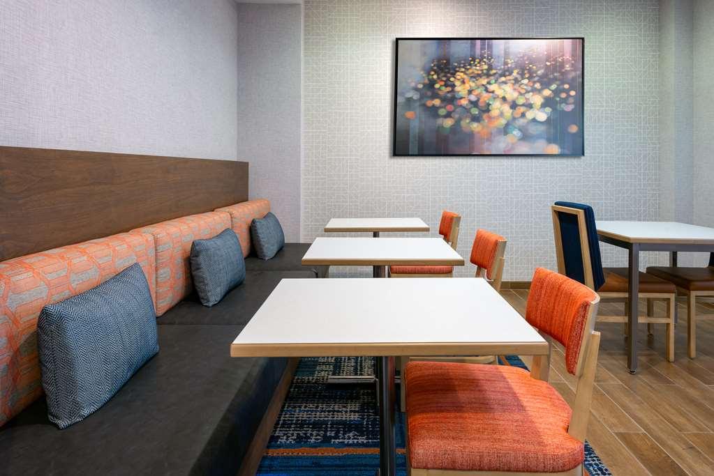 Hampton Uptown Hotel