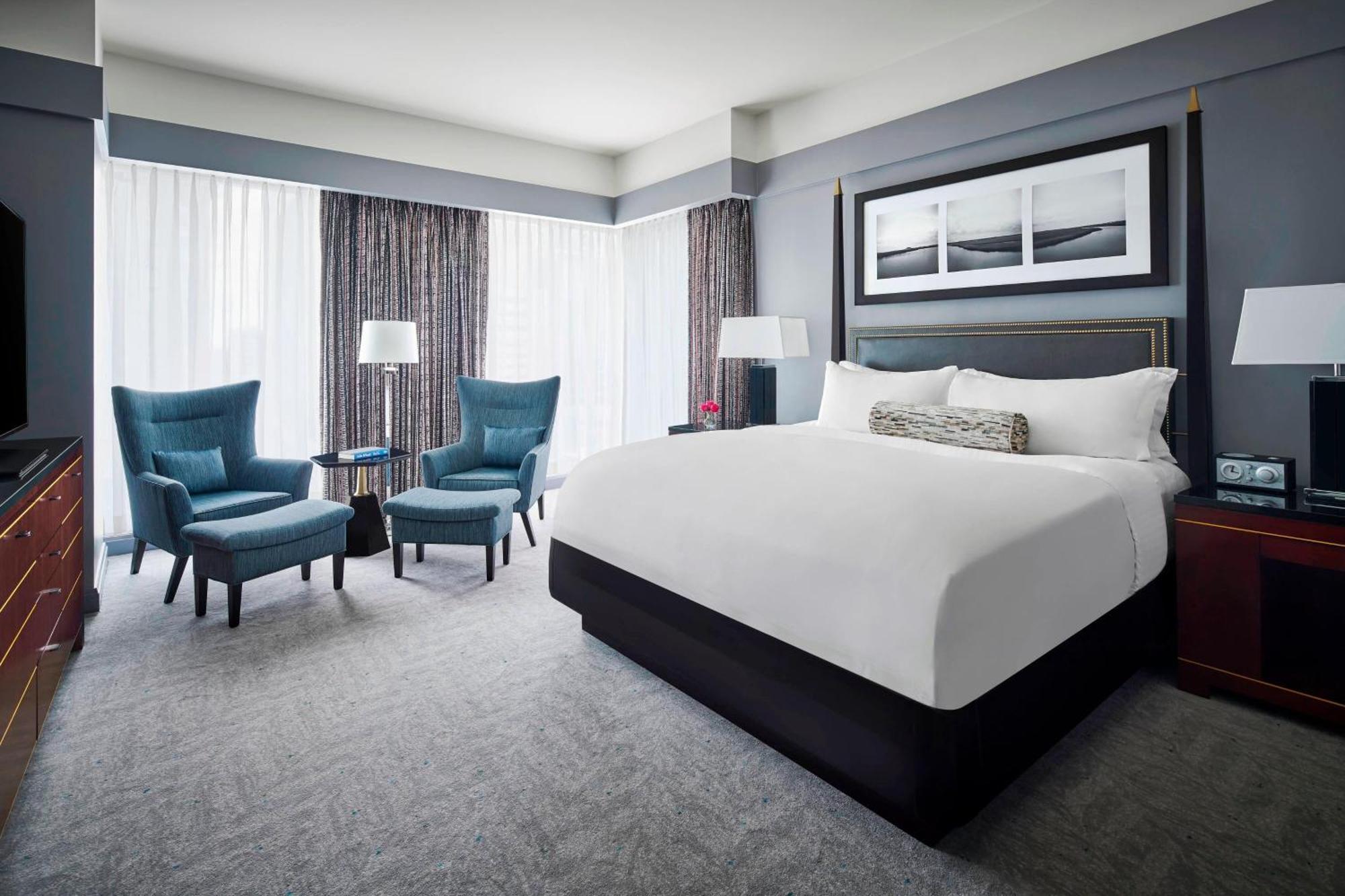 The Ritz-carlton,