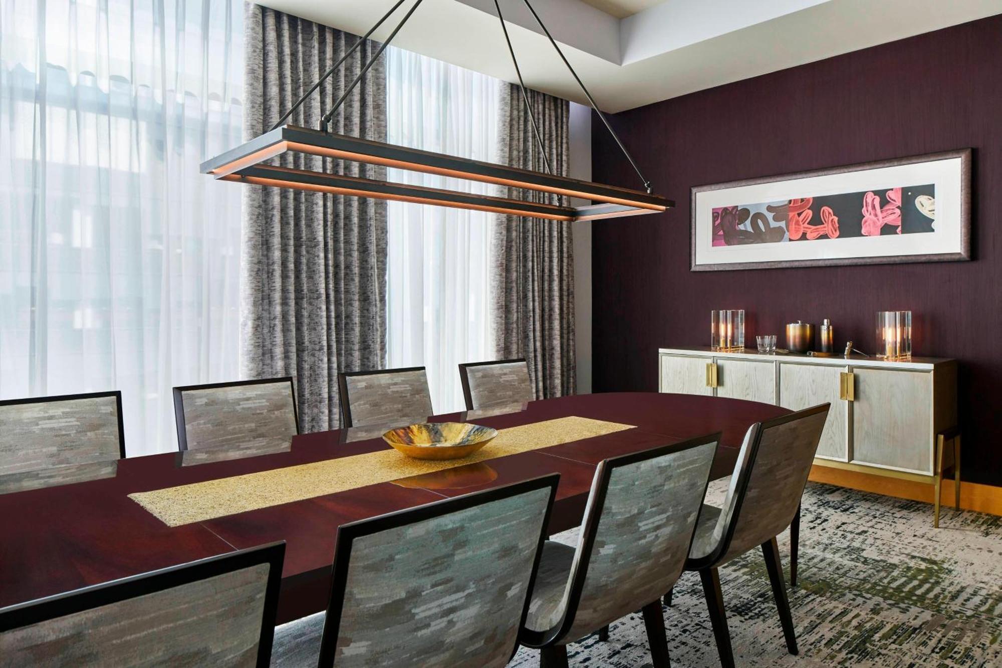 The Ritz-carlton, Hotel 5*