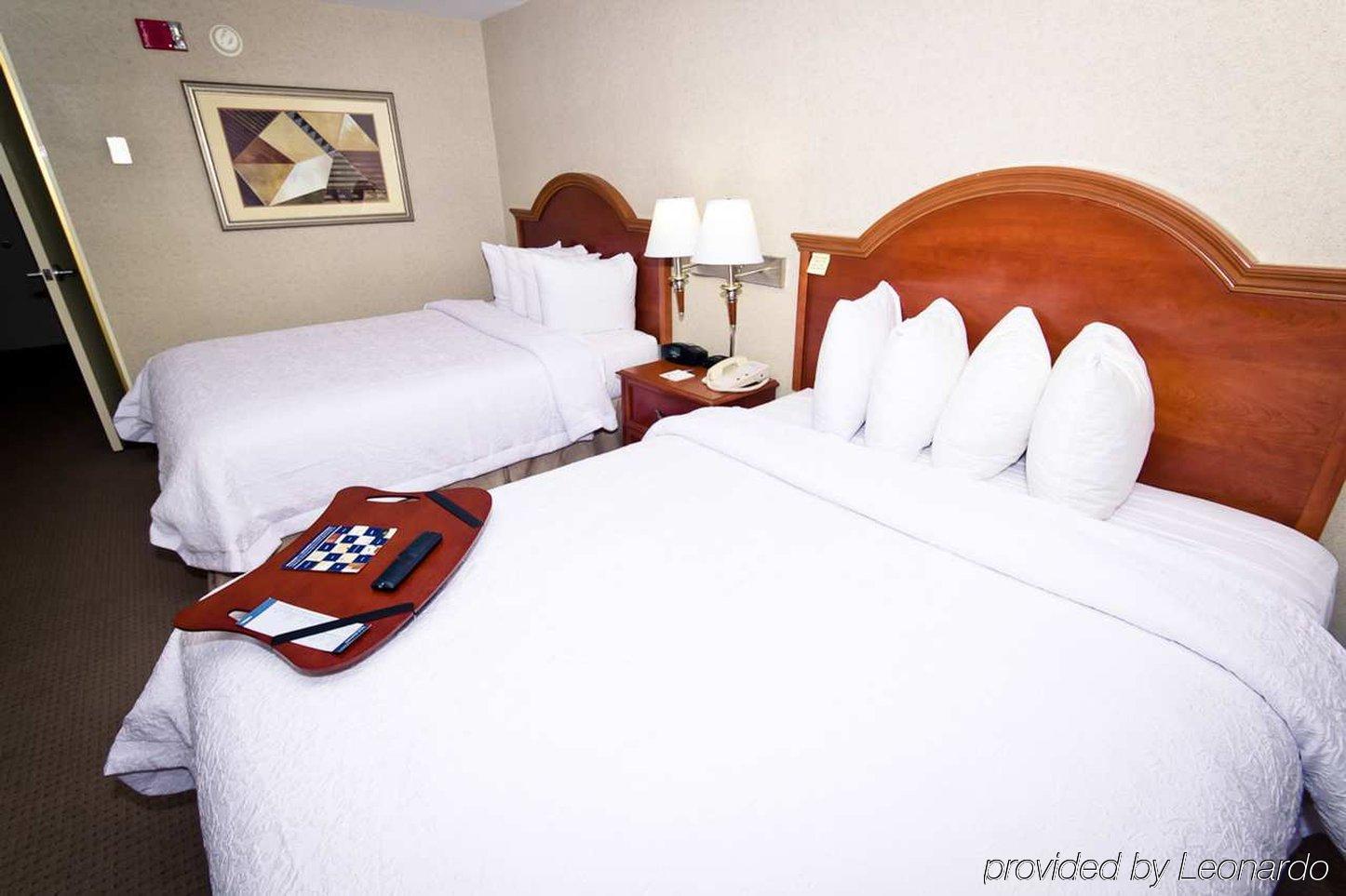 Hotel Hampton Uptown 3*