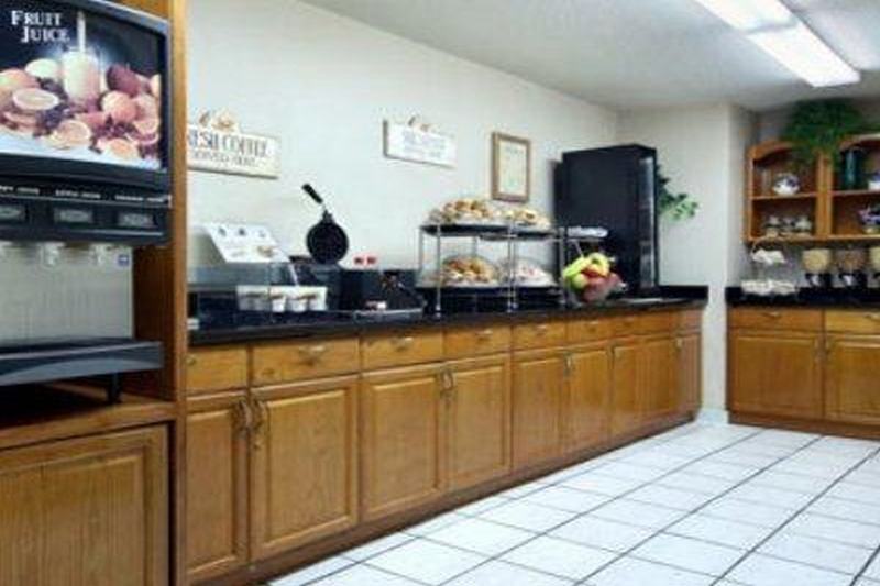Microtel By Wyndham Place 2*