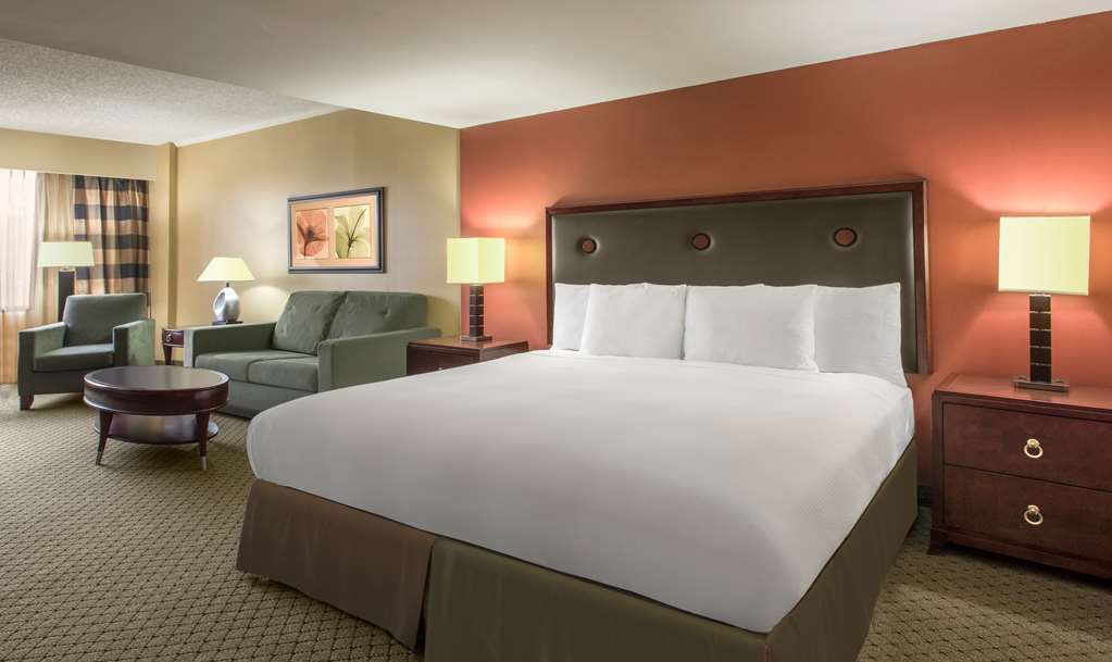 Doubletree By Hilton South Tyvola 4*