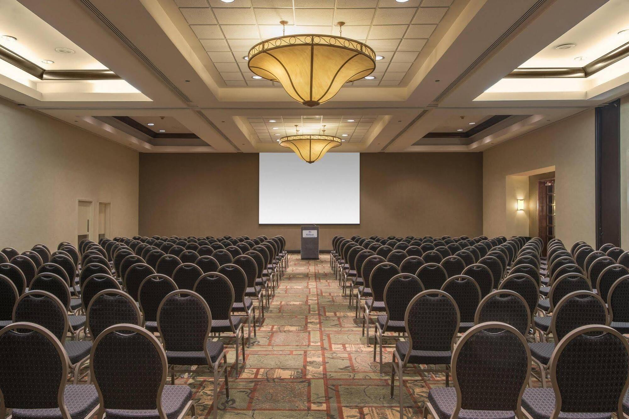 Hotel Doubletree By Hilton South Tyvola Charlotte