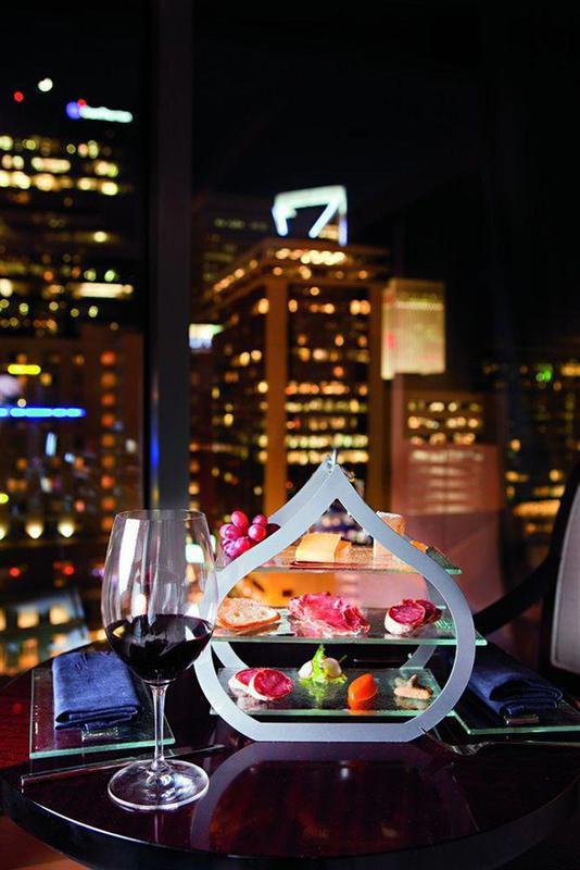 The Ritz-carlton, Hotel 5*