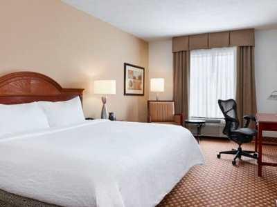 Hilton Garden North 3*