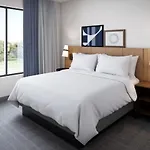 Staybridge Suites Charlotte Arpt Area - Tyvola, An Ihg Hotel