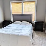Spacious Deluxe House For You, Your Family And Friends