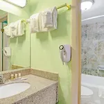 Charlotte Speedway Inn And Suites
