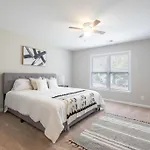 Stunning Southpark/Cotswold Home