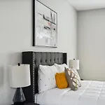 Suite Serenity 12Min From Uptown & Spectrum Ctr