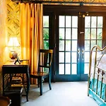 The Morehead Inn