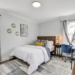 Newly Updated Home About 3 Mi To Downtown Charlotte!
