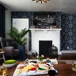 Prime Spot! Perfect For Families! Backyard Bliss