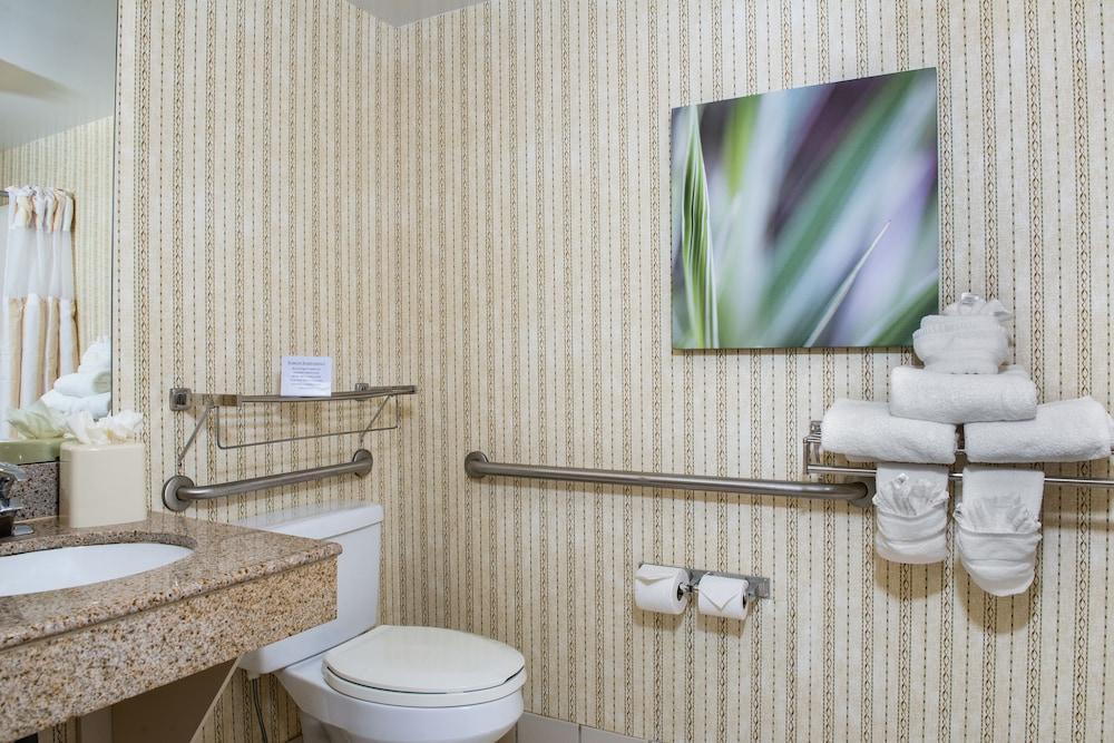 Hilton Garden Pineville Hotel 3*