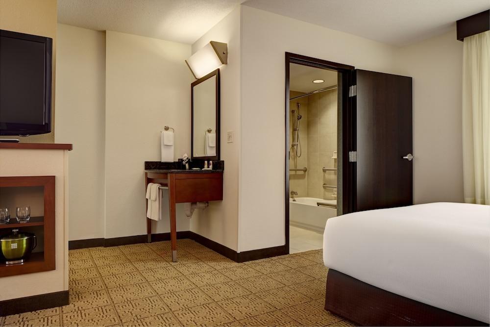 Hotel Hyatt Place Airport/lake Pointe