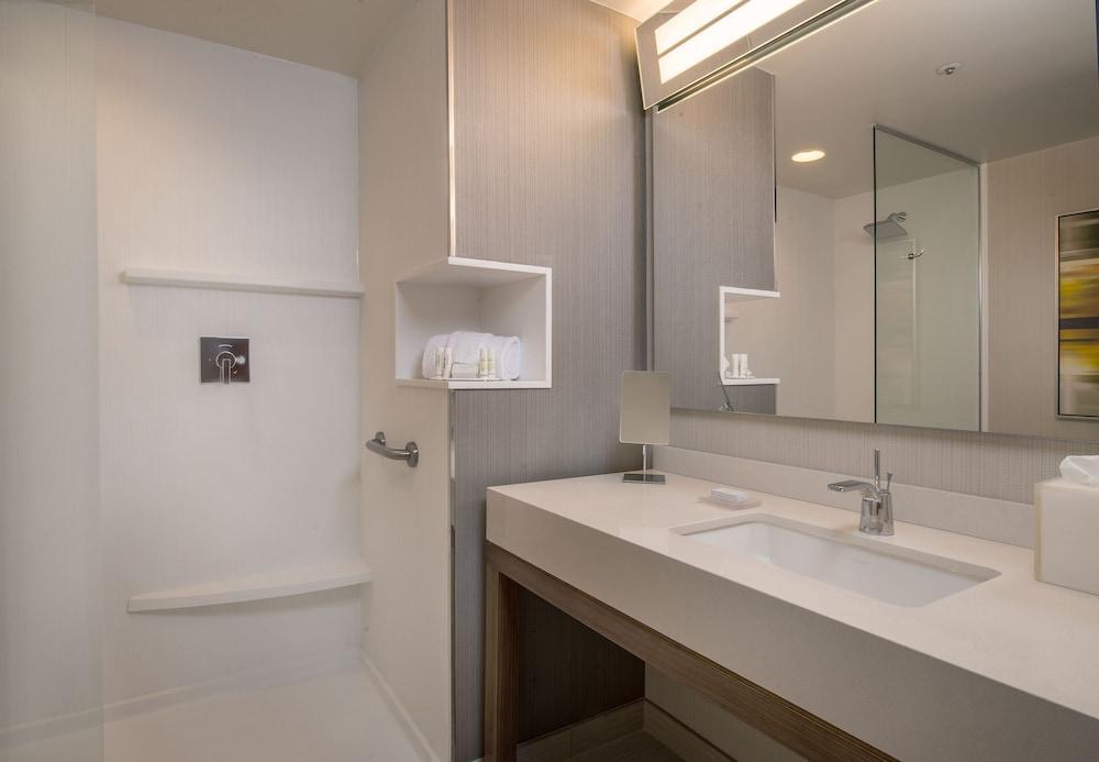 Courtyard By Marriott Northlake 2* Charlotte