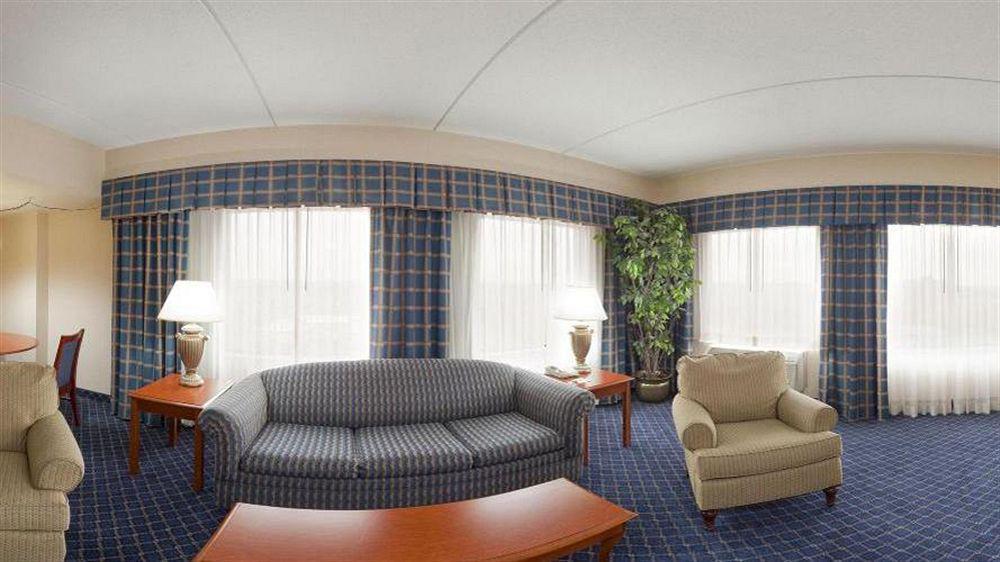 By Ihg Hotel 3*
