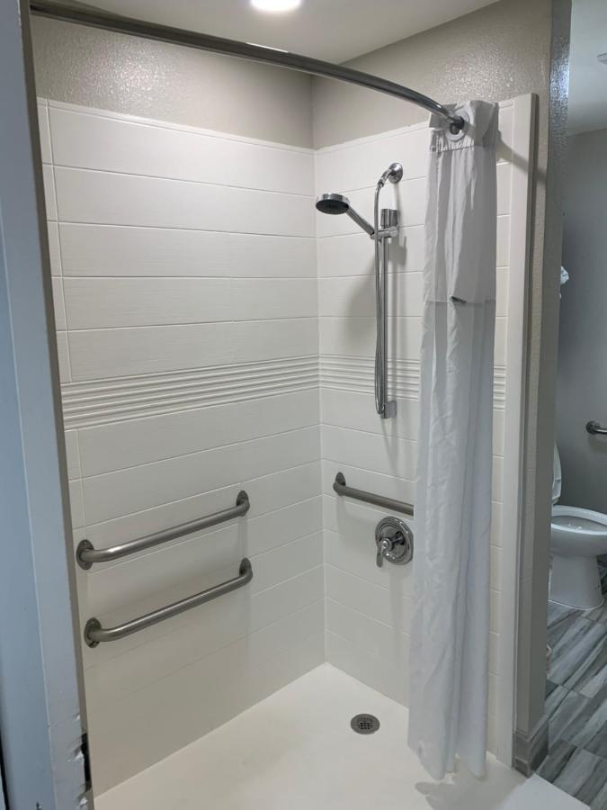 Microtel By Wyndham Airport Hotel Charlotte