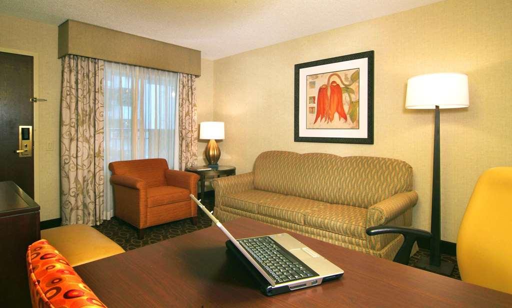 Embassy 3* Charlotte