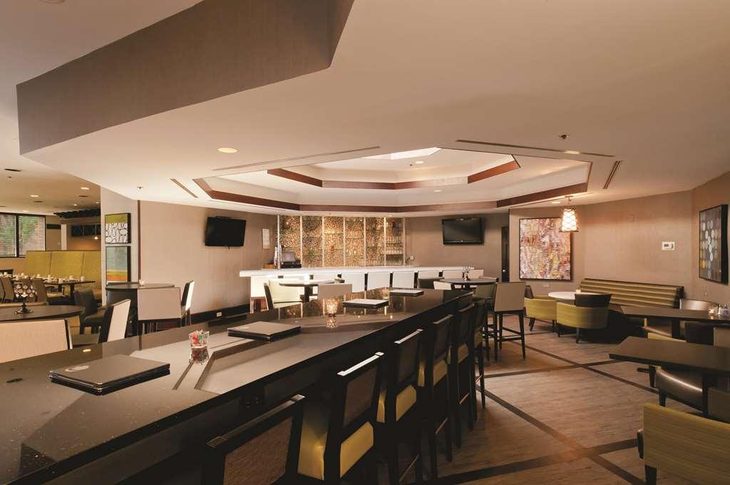 Hotel Doubletree By Hilton Charlotte/southpark 3*
