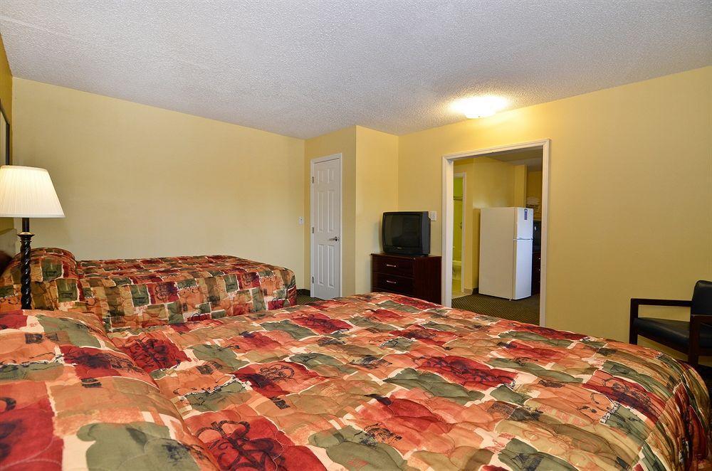 Suburban Charlotte-ballantyne Hotel Charlotte